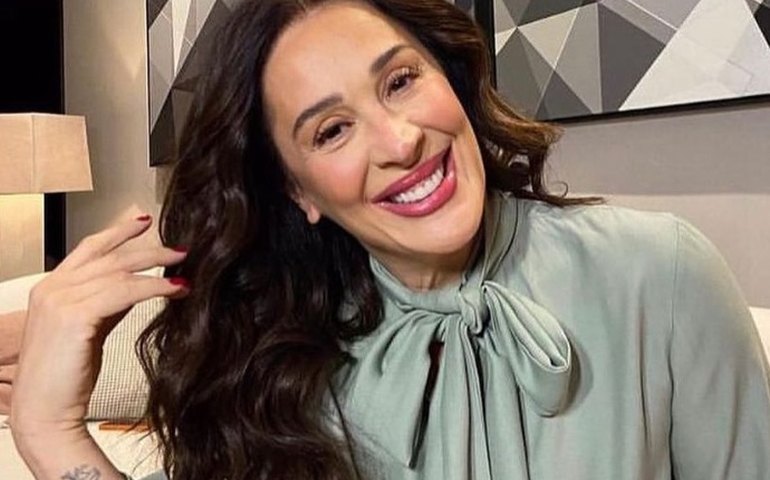 De 'chá da Barbie' a looks personalizados, Claudia Raia, Thati Lopes e mais famosos contam histórias com a boneca