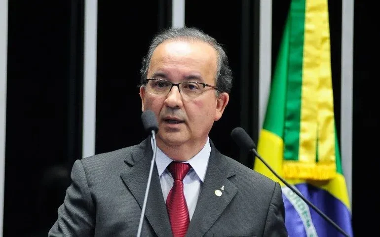 Jorginho Mello visita Bolsonaro em meio à expectativa para definição de chapa que disputará o Senado por SC