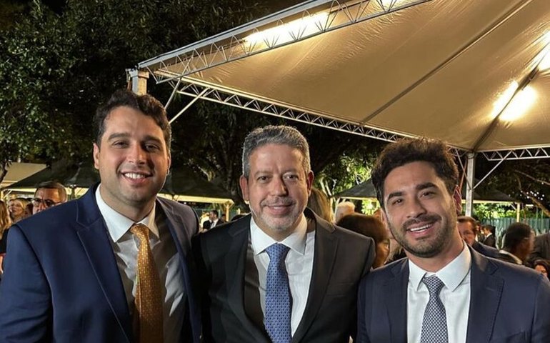 Prefeito de Santana do Mundaú prestigia reeleição de Arthur Lira e posse de Renan Filho