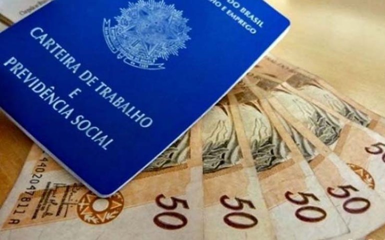 Saques da caderneta de poupança somam R$ 15,356 bi, no pior março da série