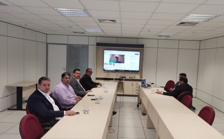 Em Brasília, Marlan Ferreira debate sobre concessões de resíduos sólidos urbanos