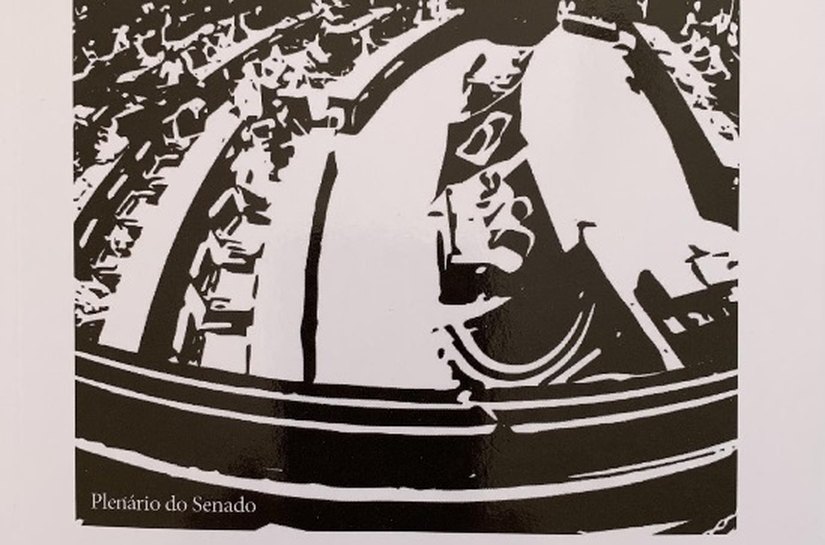 Renan lança nesta quinta-feira em Maceió seu novo livro “Democracia Digital”