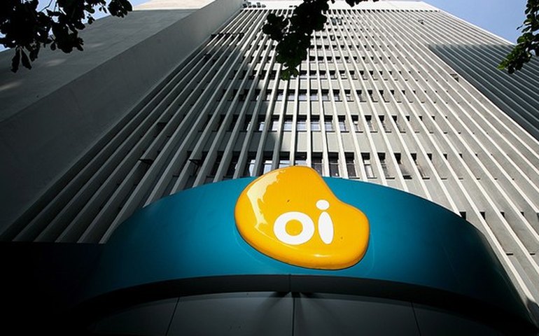 Oi rebatiza negócio de fibra óptica antes de chegada do BTG