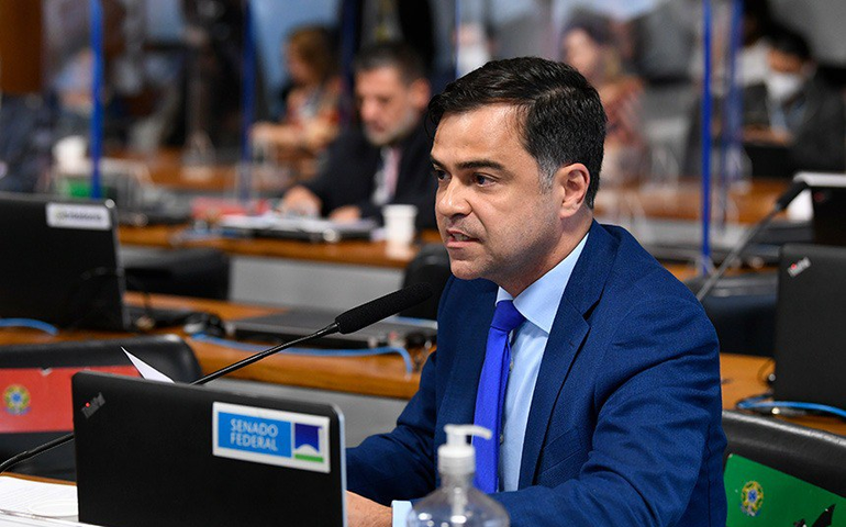 Diretor-geral da Aneel diz que melhor cenário seria 'alinhamento de ideias' com governo