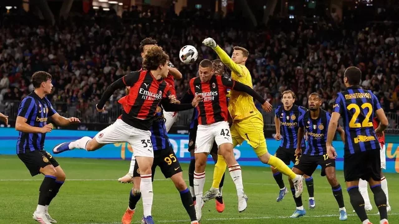 Milan e Inter empatam por 1 a 1 em derby com homenagens a Baresi