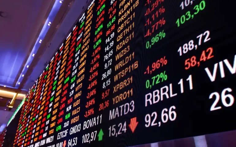 Mesmo com altas de bolsas no exterior, preocupação fiscal local pesa no Ibovespa