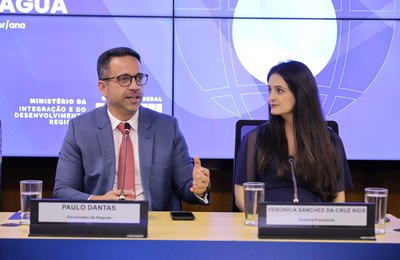 Paulo Dantas assina Pacto pela Governança da Água em Brasília