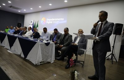 Arapiraca: MP entrega certificados de cursos profissionalizantes e laça mais um projeto beneficente
