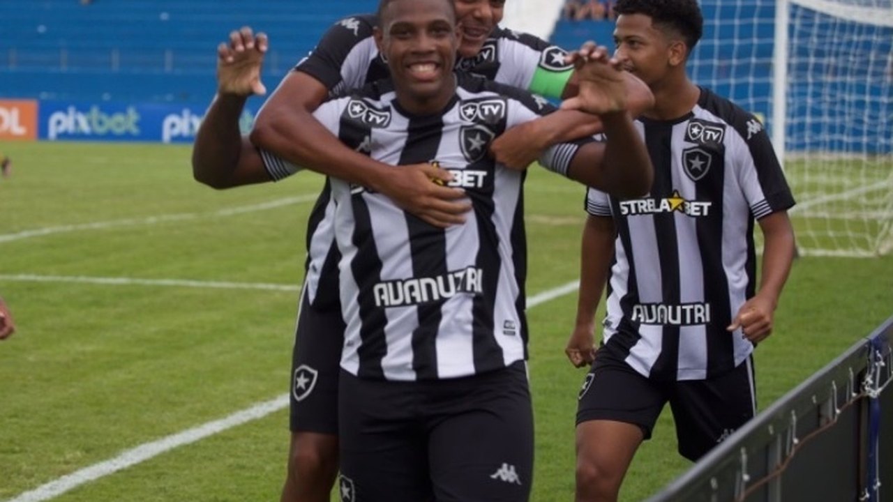Muricy Ramalho renova com Muricy Ramalho, Milton Cruz e profissionais do futebol por mais 3 anos