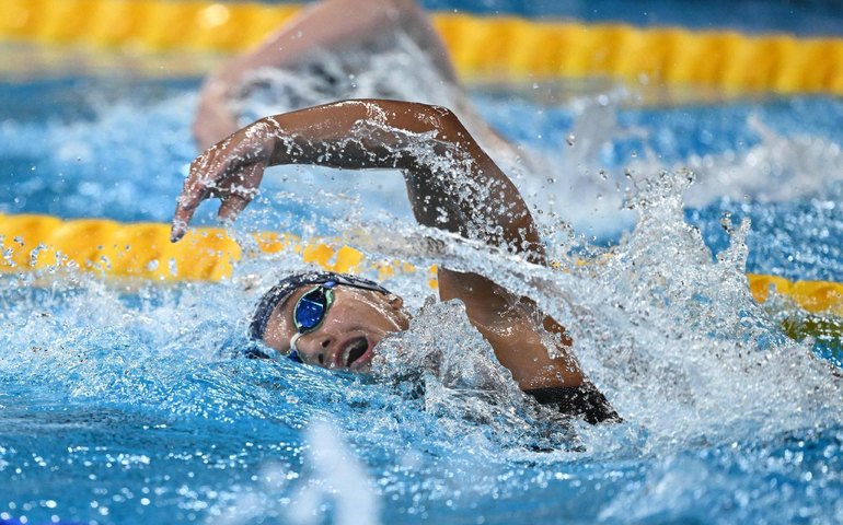Mafe dá show na final dos 400m e confirma vaga em Paris-2024 ao lado de Gabi Roncatto