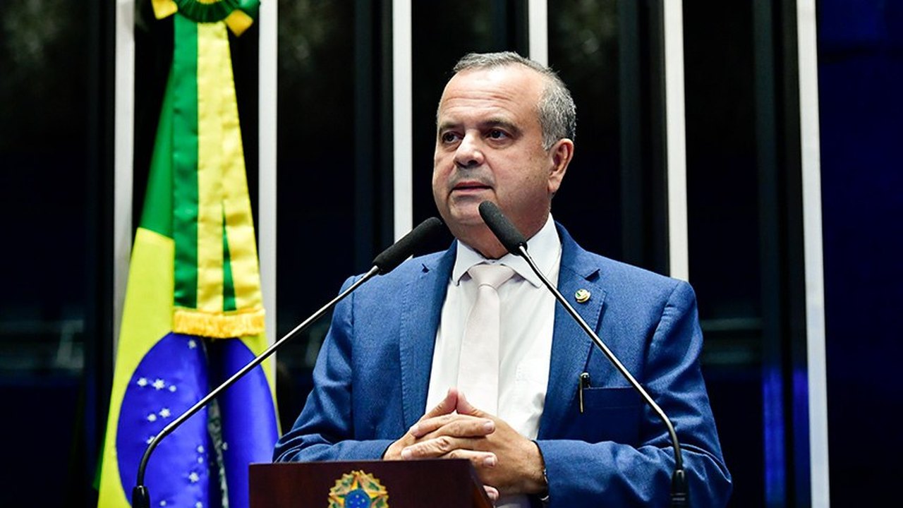 Marinho critica medidas que alteram política de preços da Petrobras