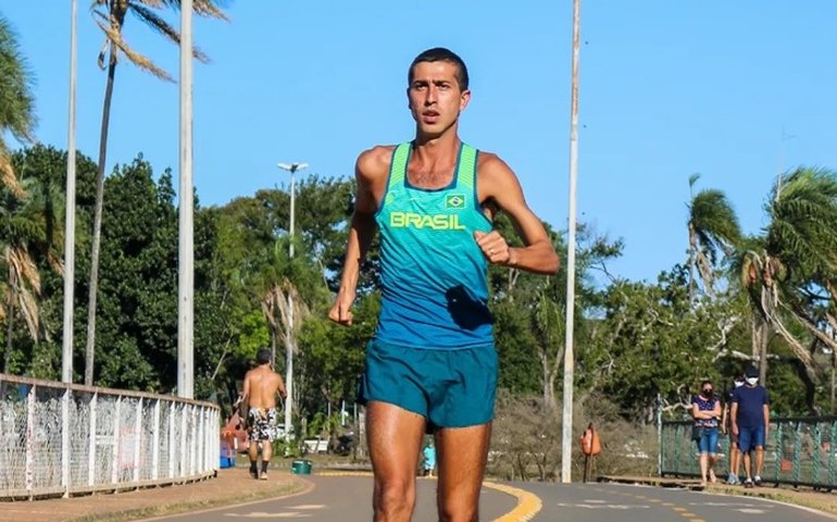 Brasil estreia no Mundial de Atletismo com marchador Caio Bonfim; seleção tem 55 atletas