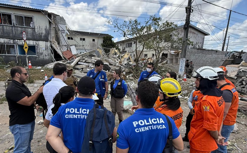 Polícia Científica indica possível epicentro da explosão em casa no Maceió 1