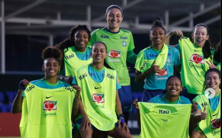 Seleção brasileira feminina de futebol estreia em 2025 com derrota em amistoso com os EUA