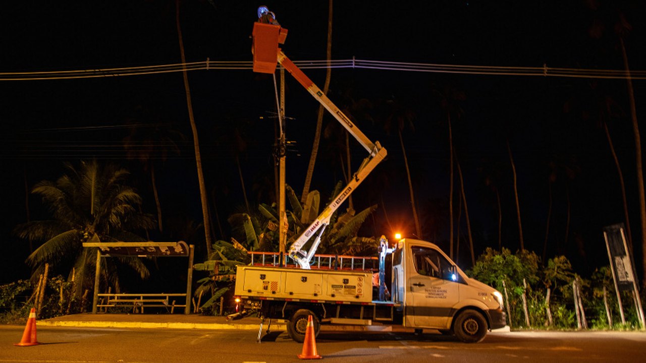 Mutirão de iluminação beneficia moradores de Ipioca