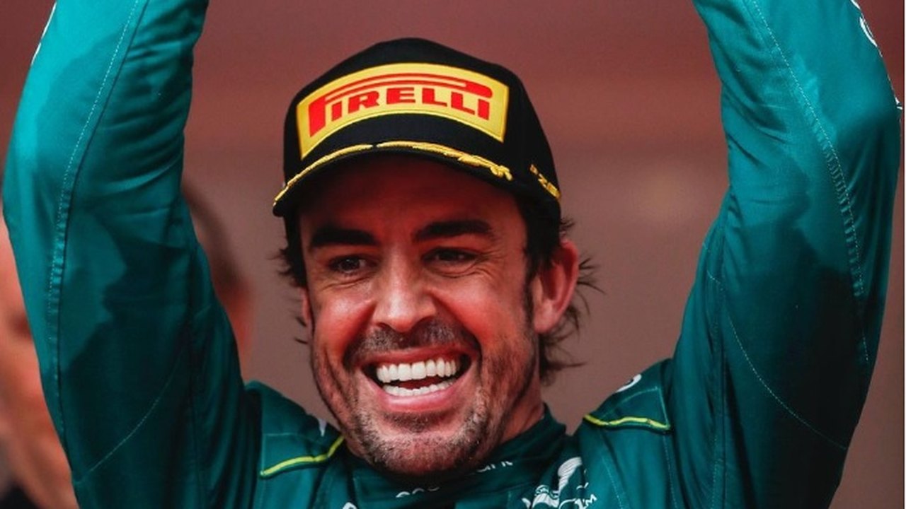 Alonso celebra 3º lugar e admite que quase desistiu do pódio no GP de São Paulo