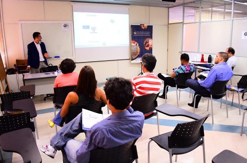 CIN/AL promove capacitação para micro e pequenas empresas do setor moveleiroz