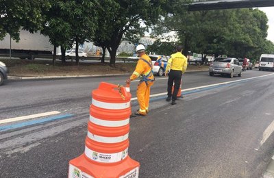 Trecho da Avenida Durval de Góes Monteiro será parcialmente interditado até este sábado (30) 