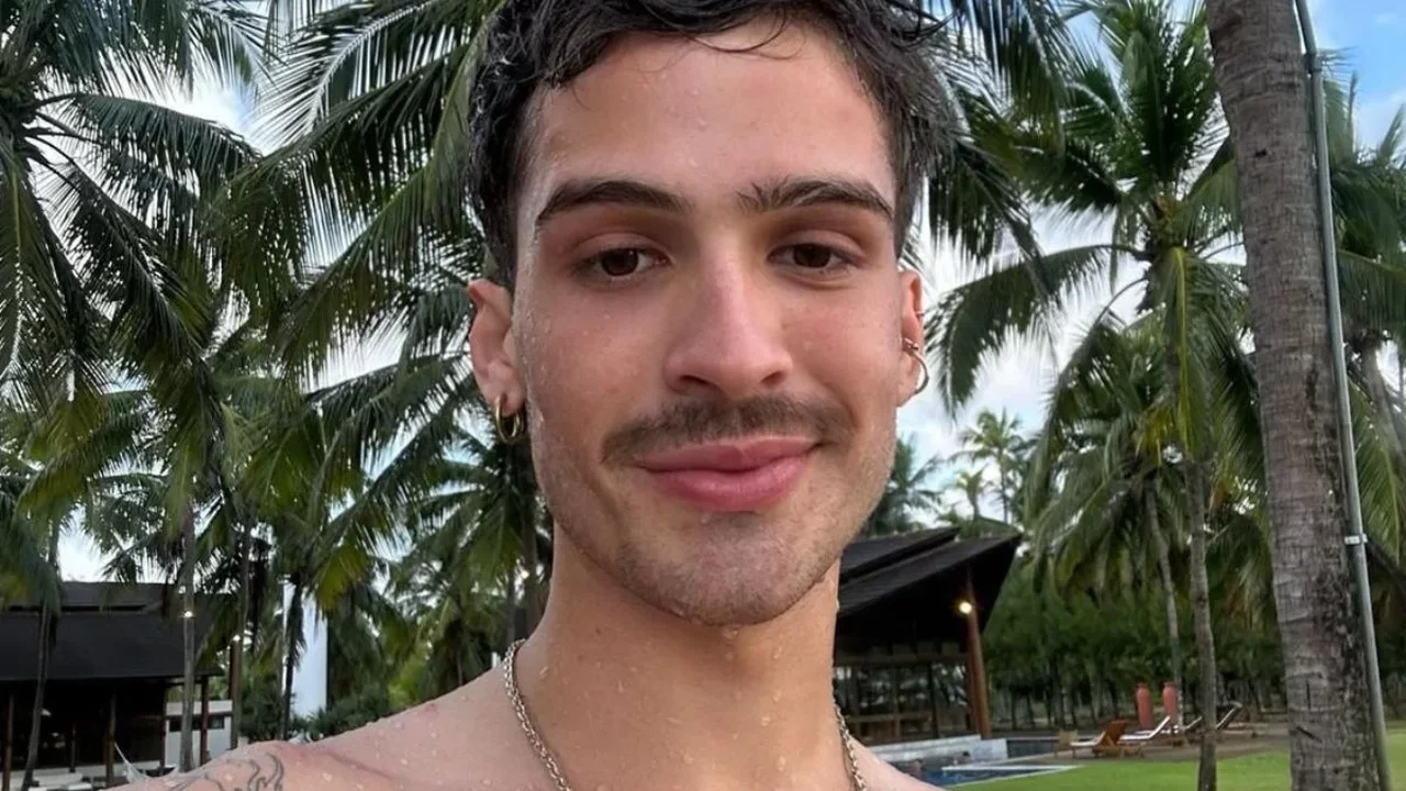 Em conversa com João Guilherme, Leonardo revela se toparia gravar cenas de nudez