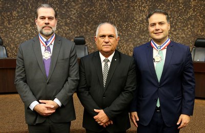 TJAL reconhece contribuição ao Judiciário do ministro Dias Toffoli e do governador Renan Filho