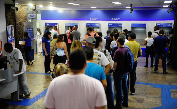 Candidatos ao concurso da Caixa Econômica Federal já podem consultar a lista de inscrições deferidas.