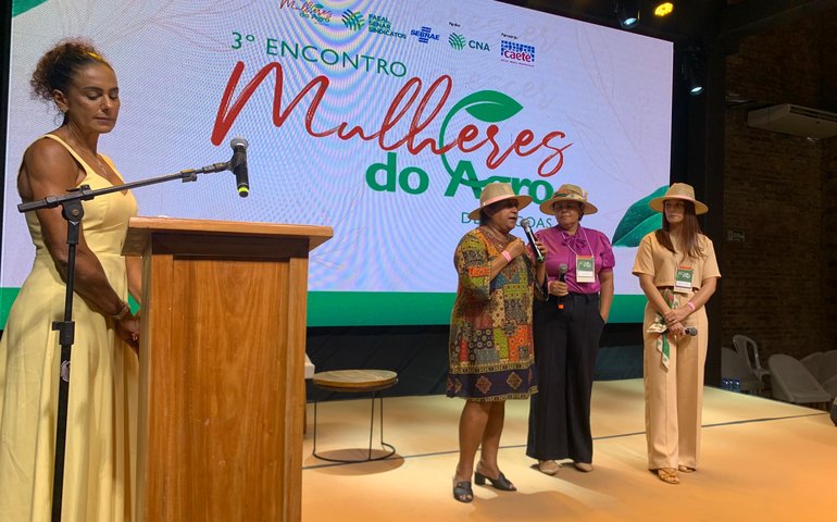 Unicafes-AL marca presença durante Encontro de Mulheres do Agro