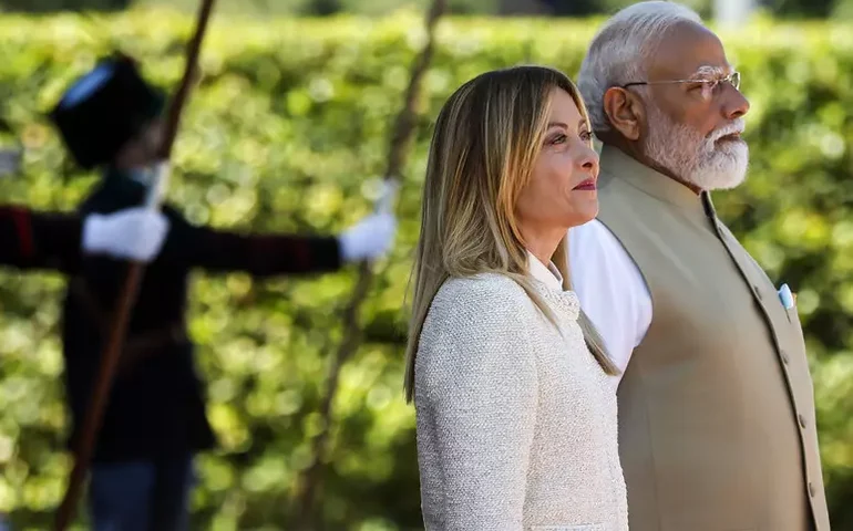 Meloni parabeniza Modi pelo mandato de premiê mais longo da Índia