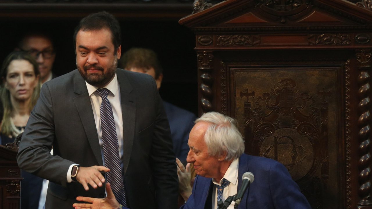 Alerj empossa novos deputados, mas só vai eleger novo presidente nesta quinta