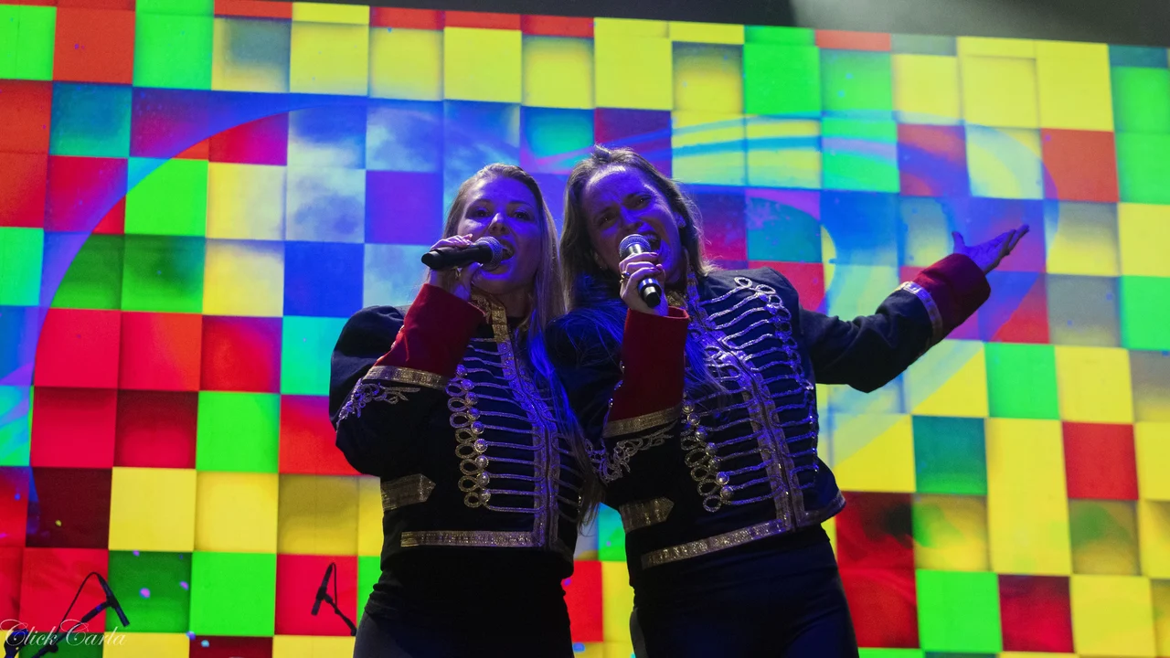 Paquitas se reencontram com Xuxa na turnê “O último voo da nave”