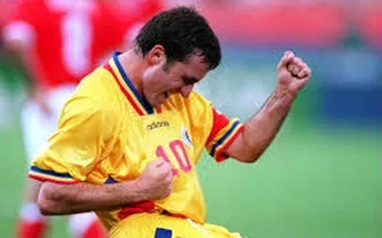 Ídolo da Romênia, Gheorghe Hagi aceita convite e assume o comando da seleção