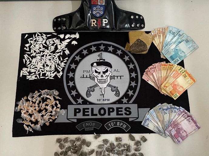 Polícia Militar apreende três armas de fogo e quase 4 kg de drogas em ações na capital e interior