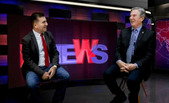Fernando Collor durante entrevista no programa TC News