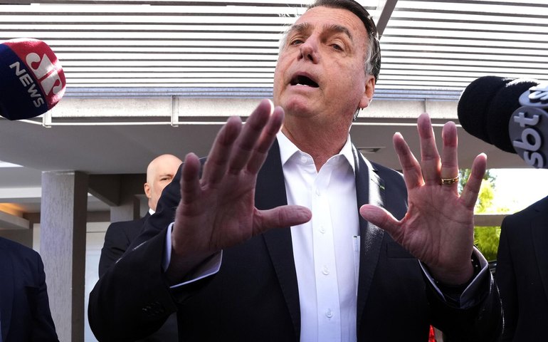 EUA voltam a dizer que condenação de Bolsonaro é parte de 'perseguição e censura' de Moraes