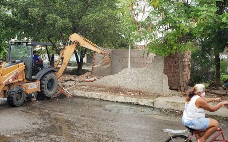 Prefeitura dá continuidade ao ordenamento no Conjunto Joaquim Leão
