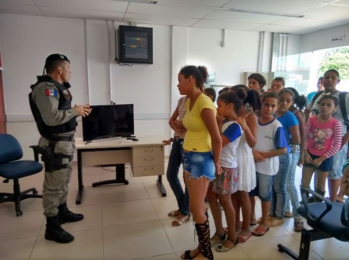 PM/AL promove visita de estudantes para conhecer o Cisp de Cajueiro
