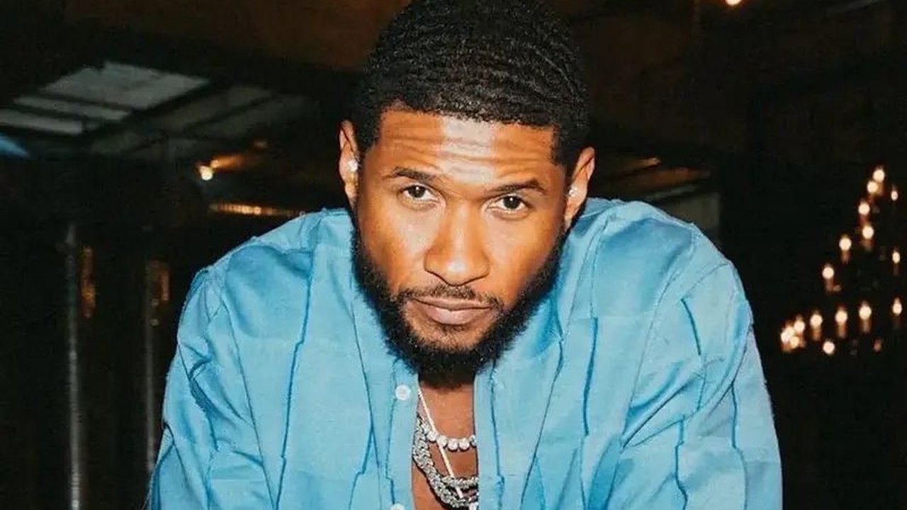 Usher levanta público no intervalo do Super Bowl com show repleto de convidados e sucessos