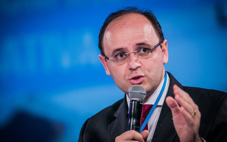 Estado de SP quer acelerar volta de aula presencial