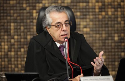 TJ declara inconstitucional lei que alterava idade para ingresso na PM/AL 