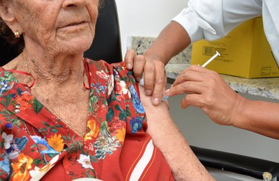 Estado reforça importância de população alagoana se vacinar contra Influenza