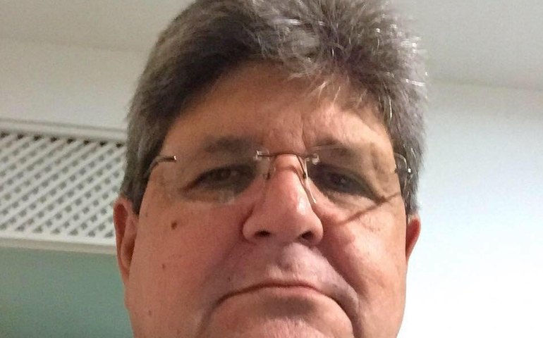 Falece Rogério Sampaio Passos, filho de Izinha Sampaio e Rogério Passos