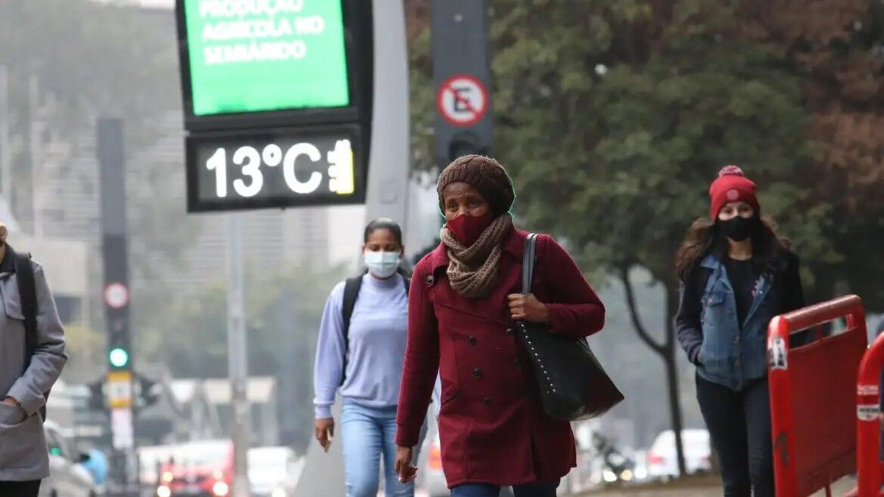 Um ano após enchentes, região Sul voltará a ter risco de temporais, durante 'onda polar'