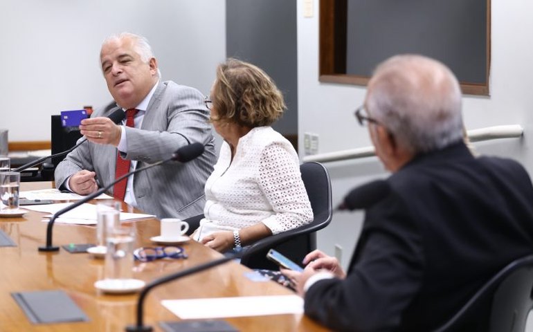 Ministro do empreendedorismo defende uso de escolas para impulsionar cultura