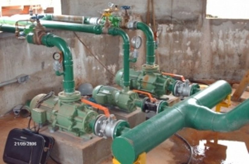 Casal investe em conjuntos motobombas e melhora abastecimento no Sertão