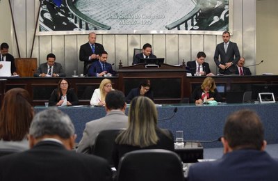 Vetos a projetos do Conselho do Fundeb e Programa Contribuinte Arretado são mantidos