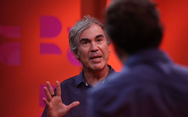 Bruno Paes Manso analisa origem e futuro das milícias no DR com Demori