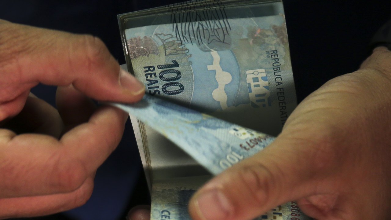 STJ adia julgamento de ação contra cinco conselheiros do TCE-RJ acusados de corrupção e lavagem de dinheiro