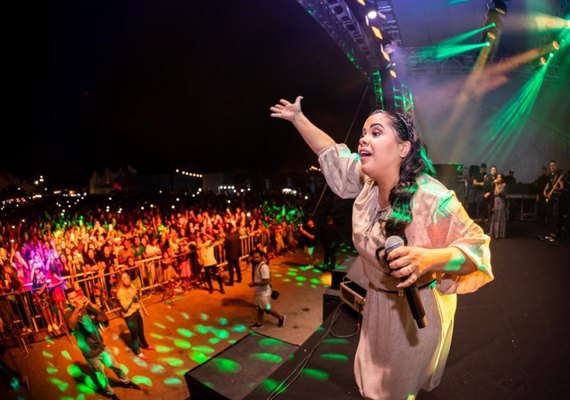 Massayó Gospel leva multidão ao Jaraguá no primeiro dia do Festival