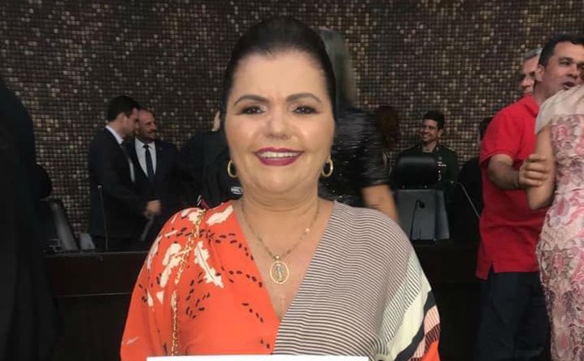 Angela Garrote, deputada mais votada de Palmeira é diplomada