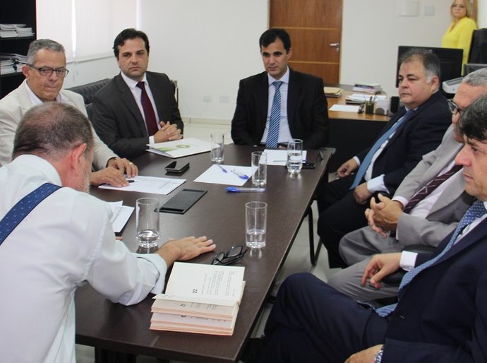 Magistrados e membros da Defensoria participam de reunião na Corregedoria