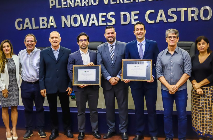 Empresários Maurinho e Luiz Vasconcelos (In Memoriam) são homenageados pela Câmara Municipal de Maceió